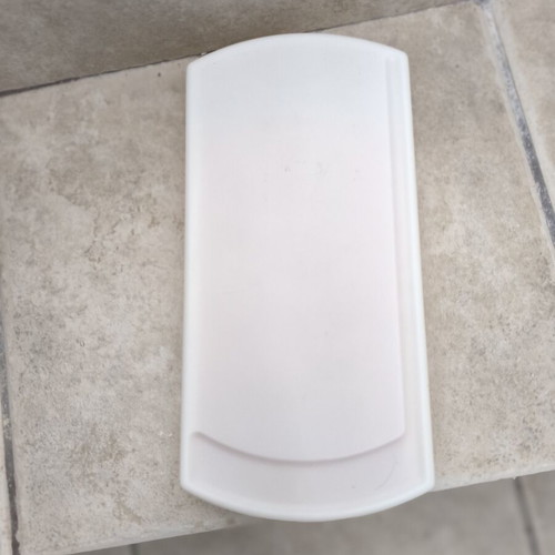 Tupperware grater with multiple cutting options