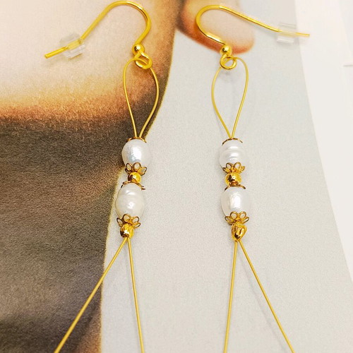 Handmade earrings with pearls new, gold stainless steel