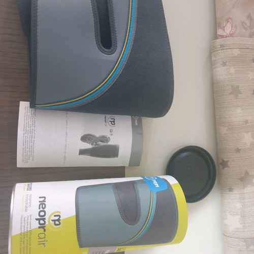 Neoprair One Size Prim Knee Brace like new