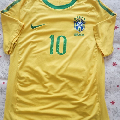 Brazil Jersey Kaka #10 used, authentic 2010-11 size M