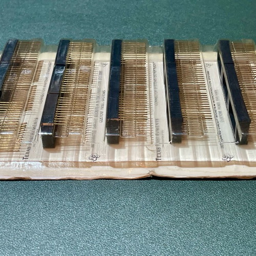 Texas Instruments Dip Sockets 24 new panel with 15 pieces for Wire Wrap