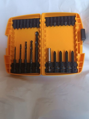 Dewalt drill bits and tips 26 pcs new set for impact drivers