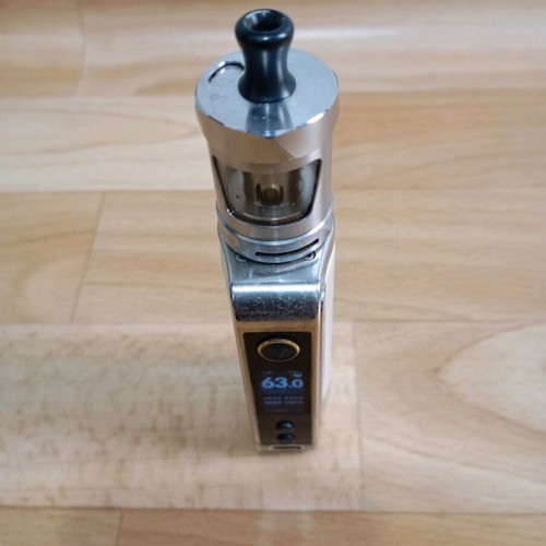 Electric cigarette used, like new, good working condition