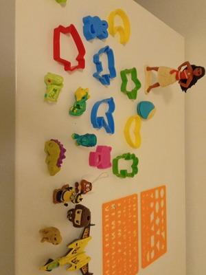 Collectible figures and toys like new, pack