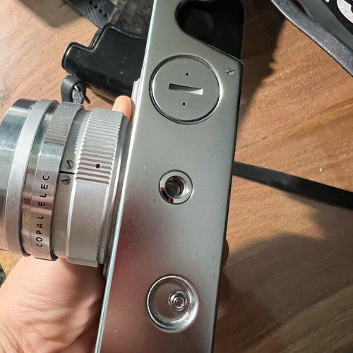 Yashica Electro original mod 35 camera like new, made in Japan 1960