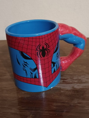 Marvel's Spider-Man Arm Handle Mug like new, 330ml
