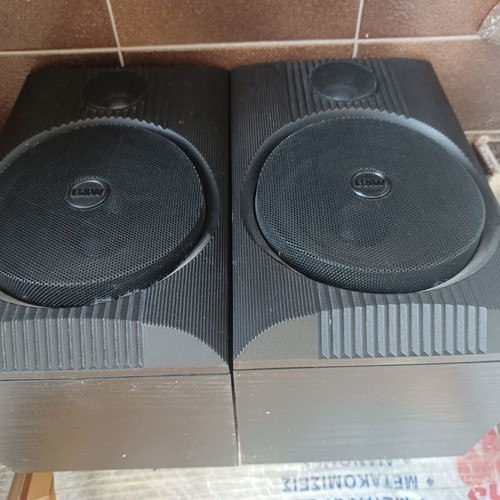 Stereo system like new with NAD amplifier, PHILLIPS CD player, DENON tuner, B&W speakers