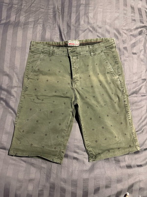 Χακί βερμούδα αντρική υφασμάτινη Forex μεταχειρισμένη, μέγεθος M με σχέδιο