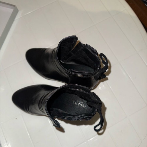 Migato black ankle boots used, size 38, with bow and block heel