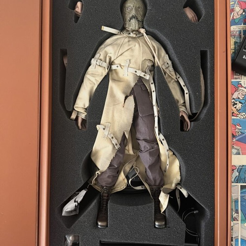 Hot Toys 10th Anniversary Exclusive MMS140 Batman Begins Scarecrow and Demon 1/6 Figures