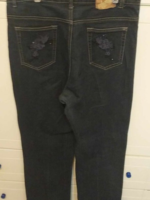 Black jean pants like new, size XL