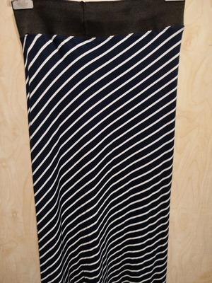 Maxi skirt medium navy blue new, elastic fabric