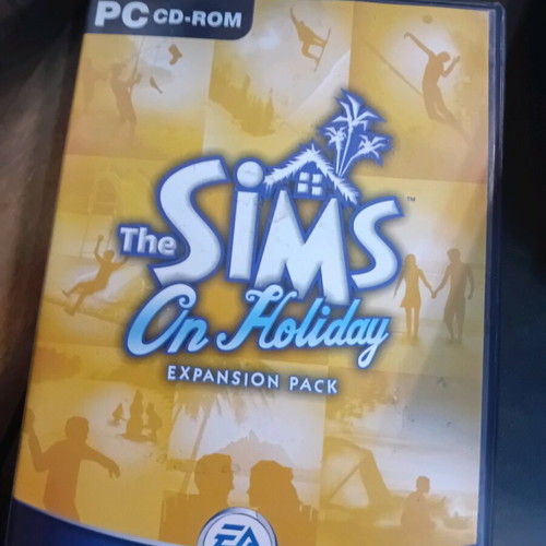 Sims 13 games used, pack including Sims 3