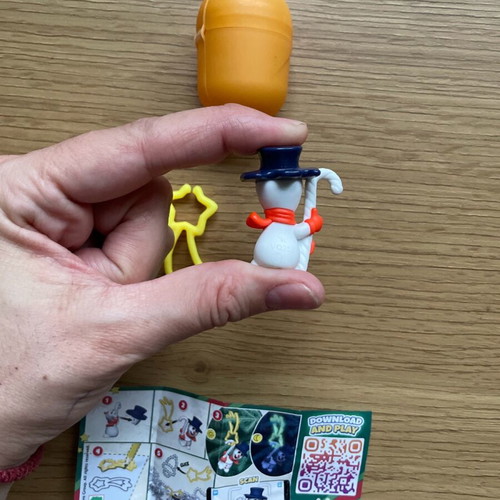 Kinder Surprise Christmas Edition 5 new with leaflet and egg