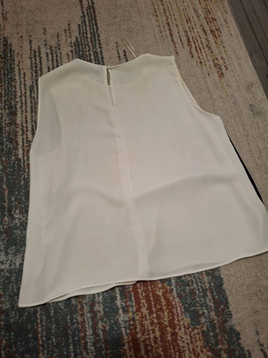 Zara Basic Sleeveless Blouse used, size L, white with black buttons