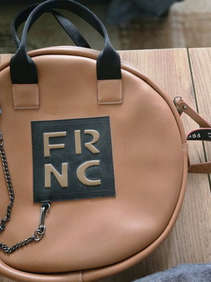 FRNC tan handbag like new