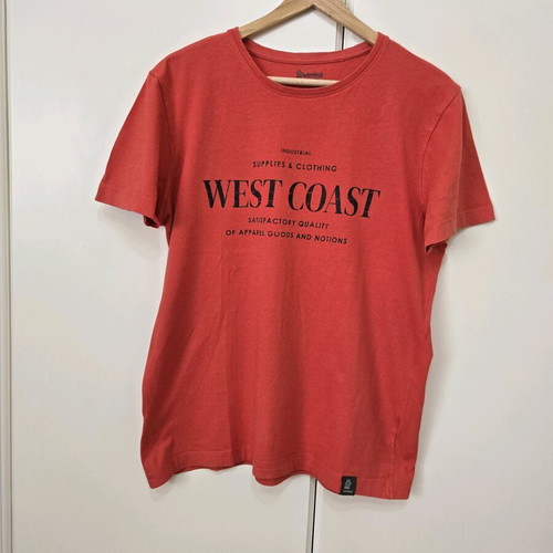 Admiral T-shirt used, red, size medium