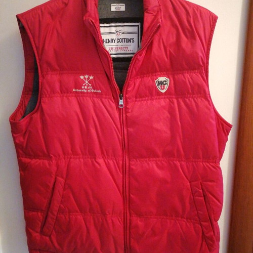 Henry Cotton's sleeveless jacket size L red like new