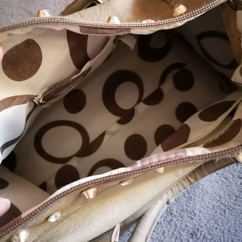 Handbag used with studs and double bow beige