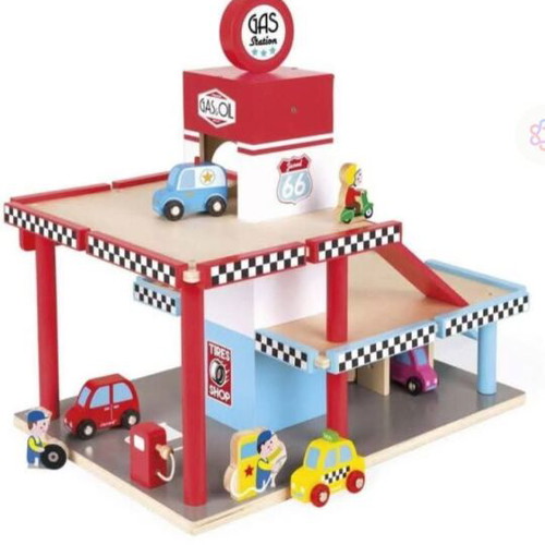 Janod wooden garage with car wash used