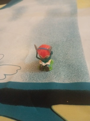 Kinder Funny Students 2 figure used, rare