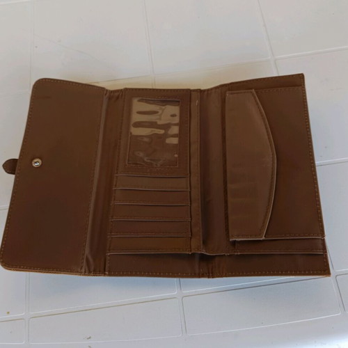 Women's wallet used, 19 centimeters, in very good condition
