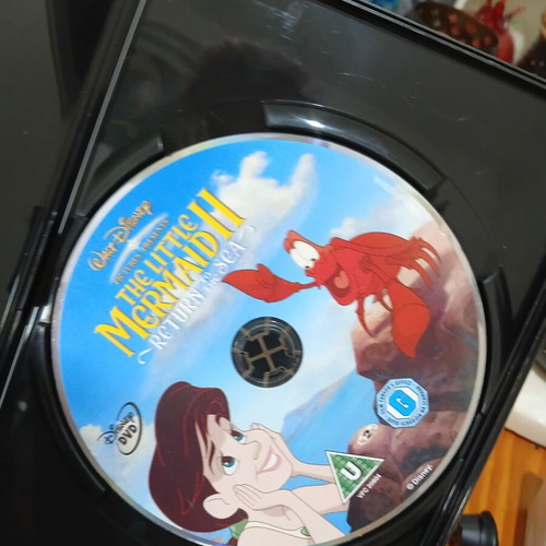 Children's movies DVD set used, 10 family films dubbed