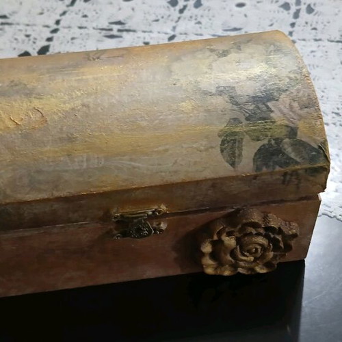 Wooden box like new, handmade