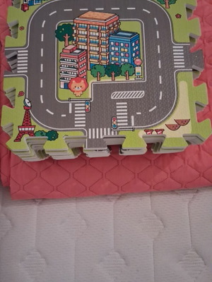 Set of 12 foam road play mats 30x30 cm each