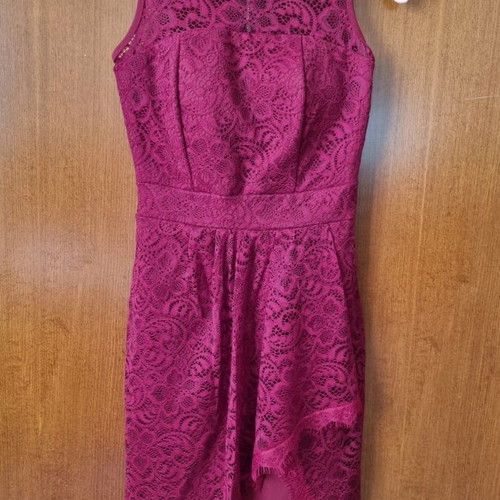 Bordeaux Dress like new, size M 38 10, lace detail