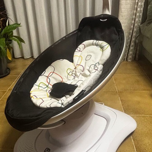Mamaroo 4moms black edition baby rocker like new