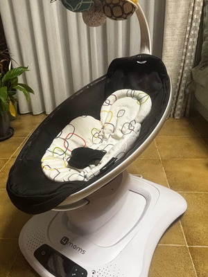 Mamaroo 4moms black edition baby rocker like new