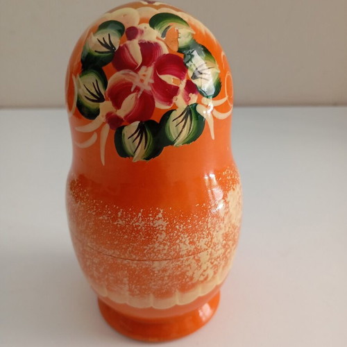 Matrechka Russian traditional wooden doll set of 5 like new