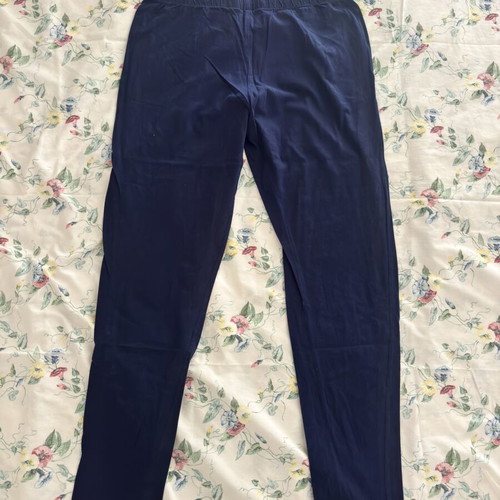 Triumph spring pajamas set like new, dark blue floral design
