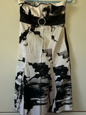 Strapless dress Ysatis with belt and rhinestones like new