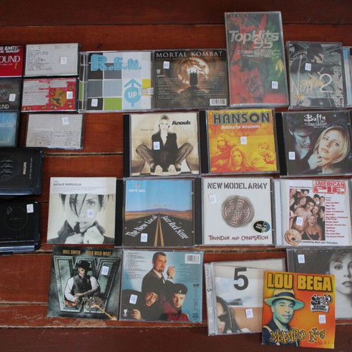 Music cassettes used, assorted songs, full pack