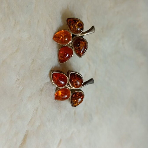 Women's earrings with amber, like new, orange and silver