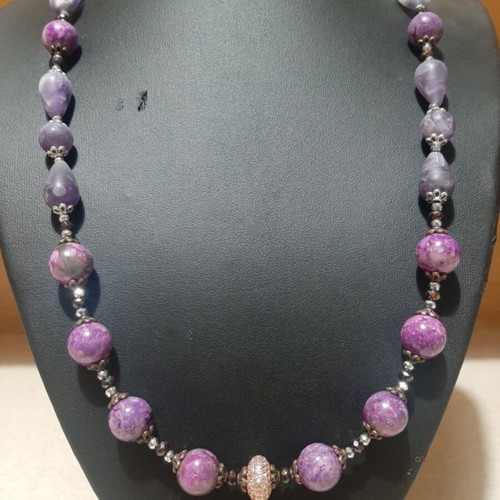 Necklace with purple jasper and matte amethysts new