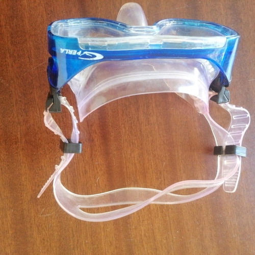 Perla sea mask used for children and youth