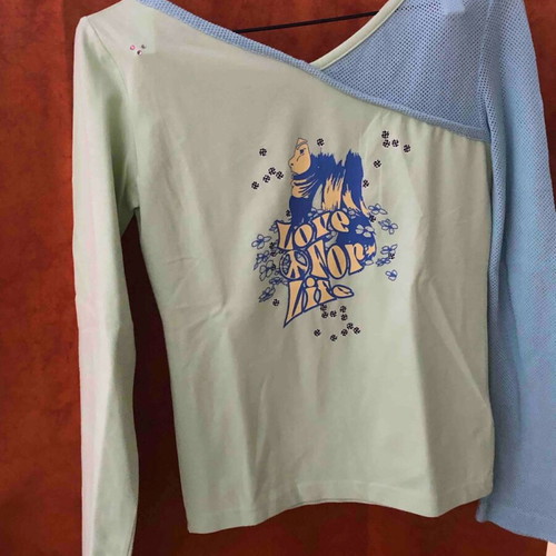 Branded children's blouse like new, size Small