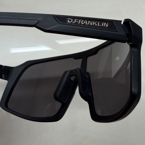 D.Franklin Wind Black sunglasses