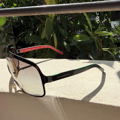 Dolce & Gabbana sunglasses used, black with scratches