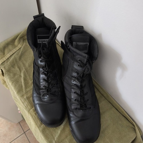 Military boots like new, lightweight with side zipper