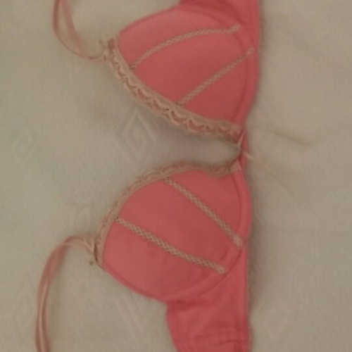 Venus Victoria satin pink bra 65B like new