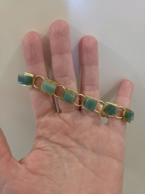 Vintage bracelet used with aventurine semi-precious stones and gold-plated chain
