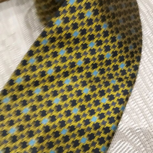 Frederick Theak silk tie like new, geometric pattern