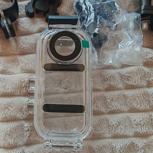 Insta360 GO 3 Accessories Kit new with waterproof case and mounts