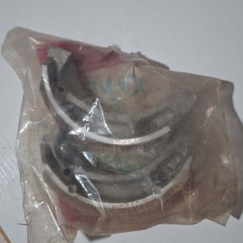 Honda 50 Brake Pads with Cross Spring new