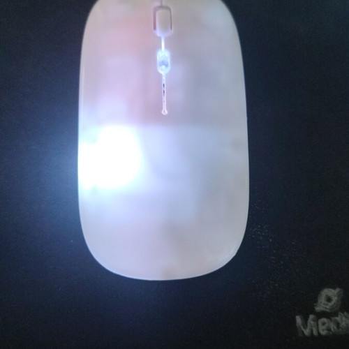 RGB wireless Bluetooth mouse like new with DPI button and USB A charging