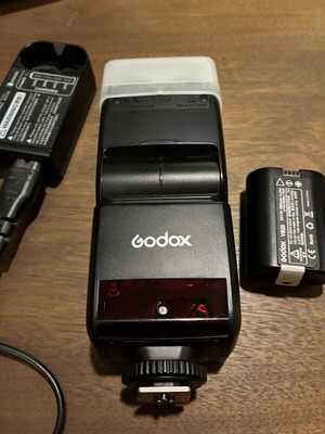 Godox V350 F Fujifilm φλας σαν καινούργιο με θήκη, φορτιστή και μπαταρία